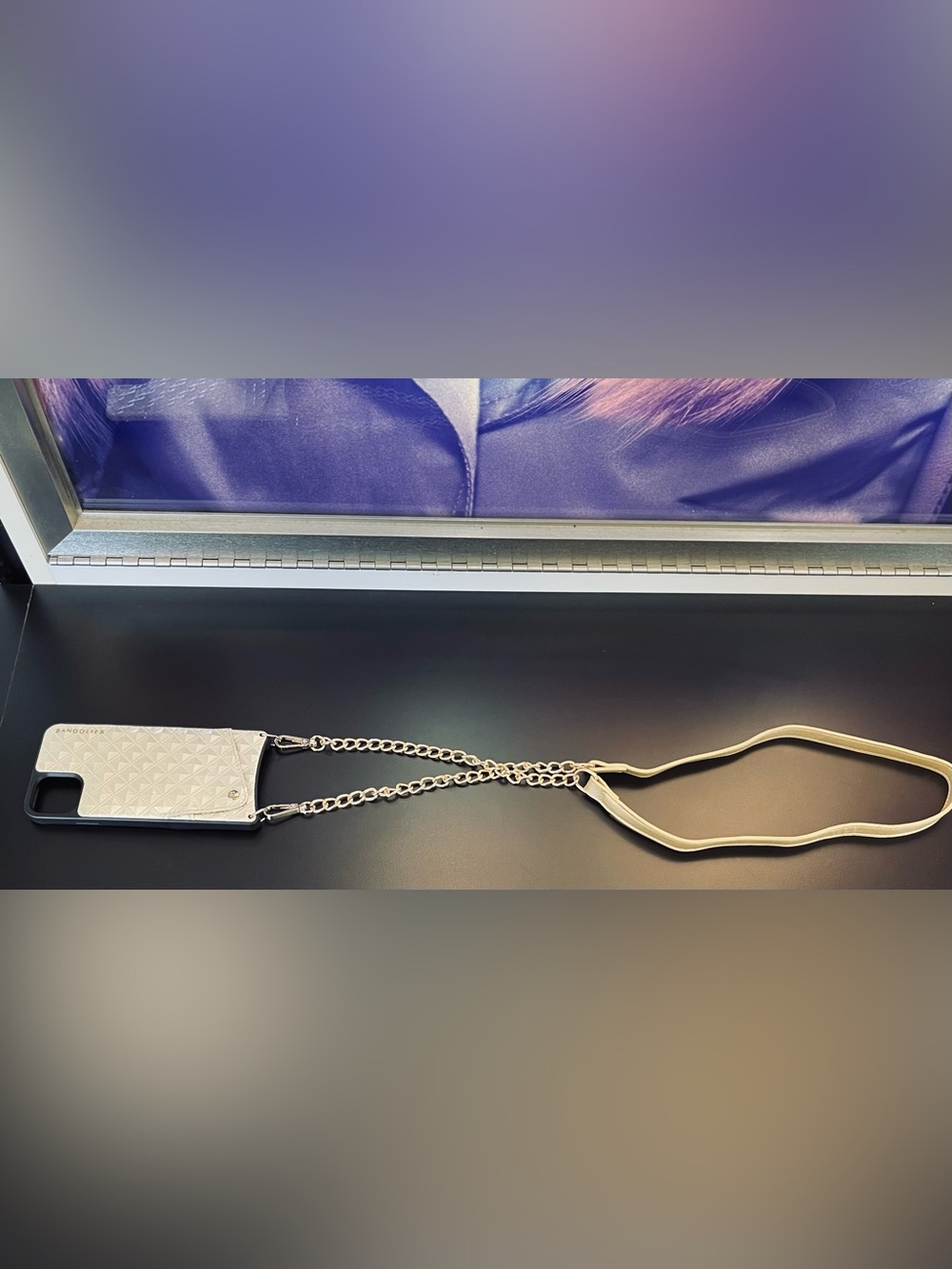SALE GOLD 💛diamond 💎 cut 15 pro Bandolier phone and wallet crossbody - Picture 3 of 9
